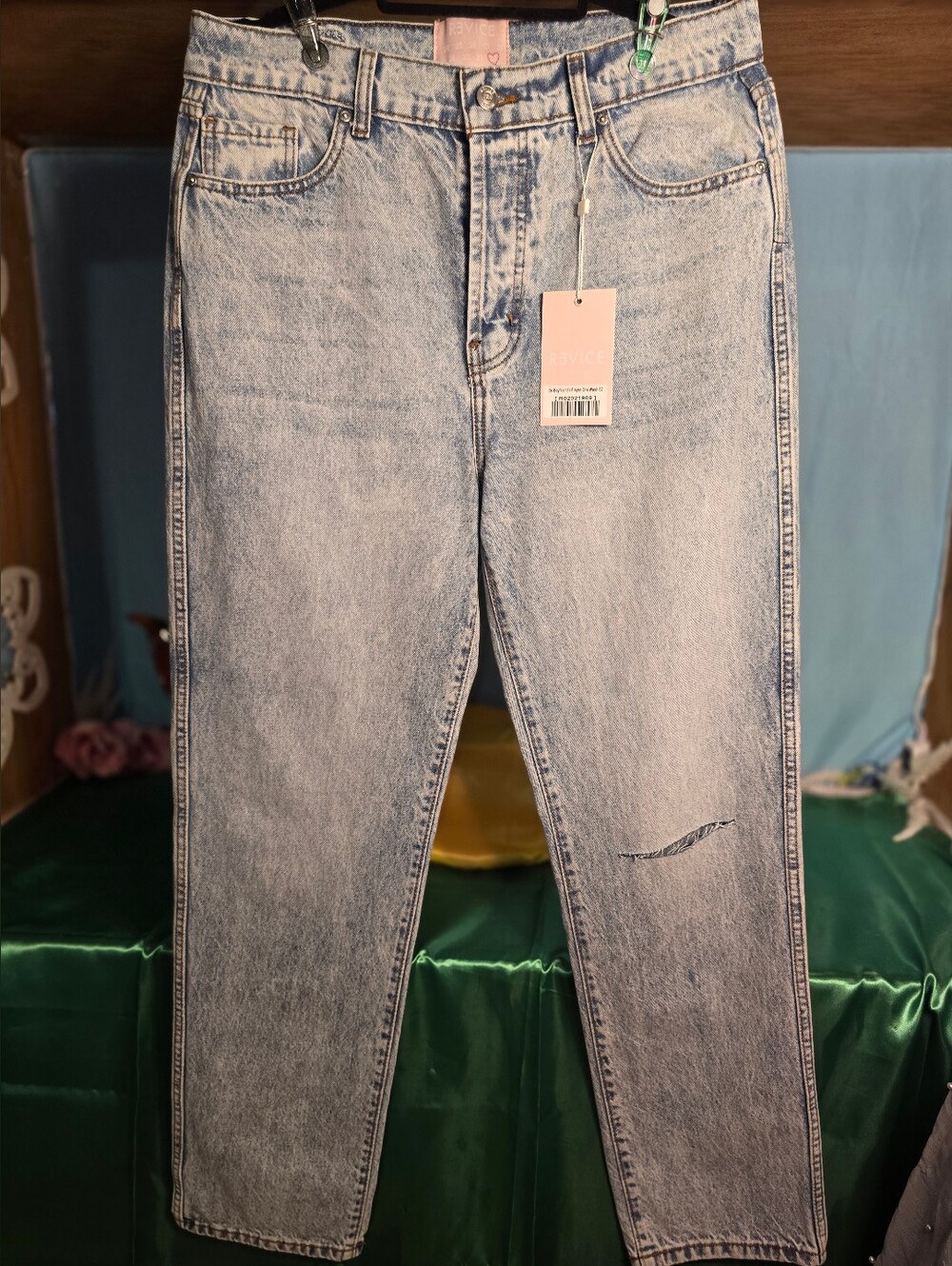 REVICE Light Acid Wash Straight Leg Jeans